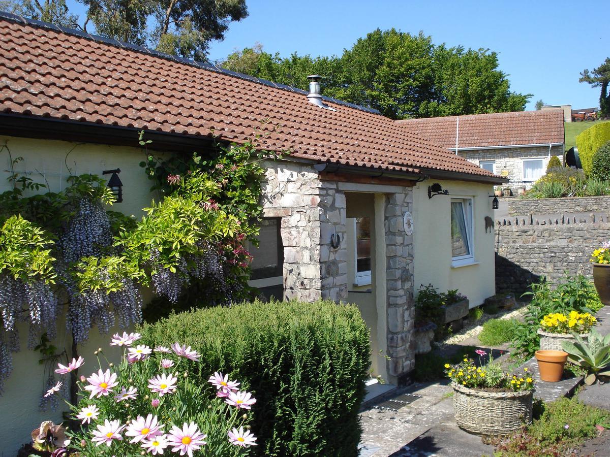 Greyfield Farm Cottages Farmborough Exterior foto